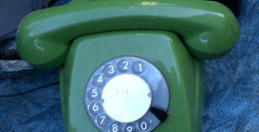 Quant contamina una trucada de telèfon?